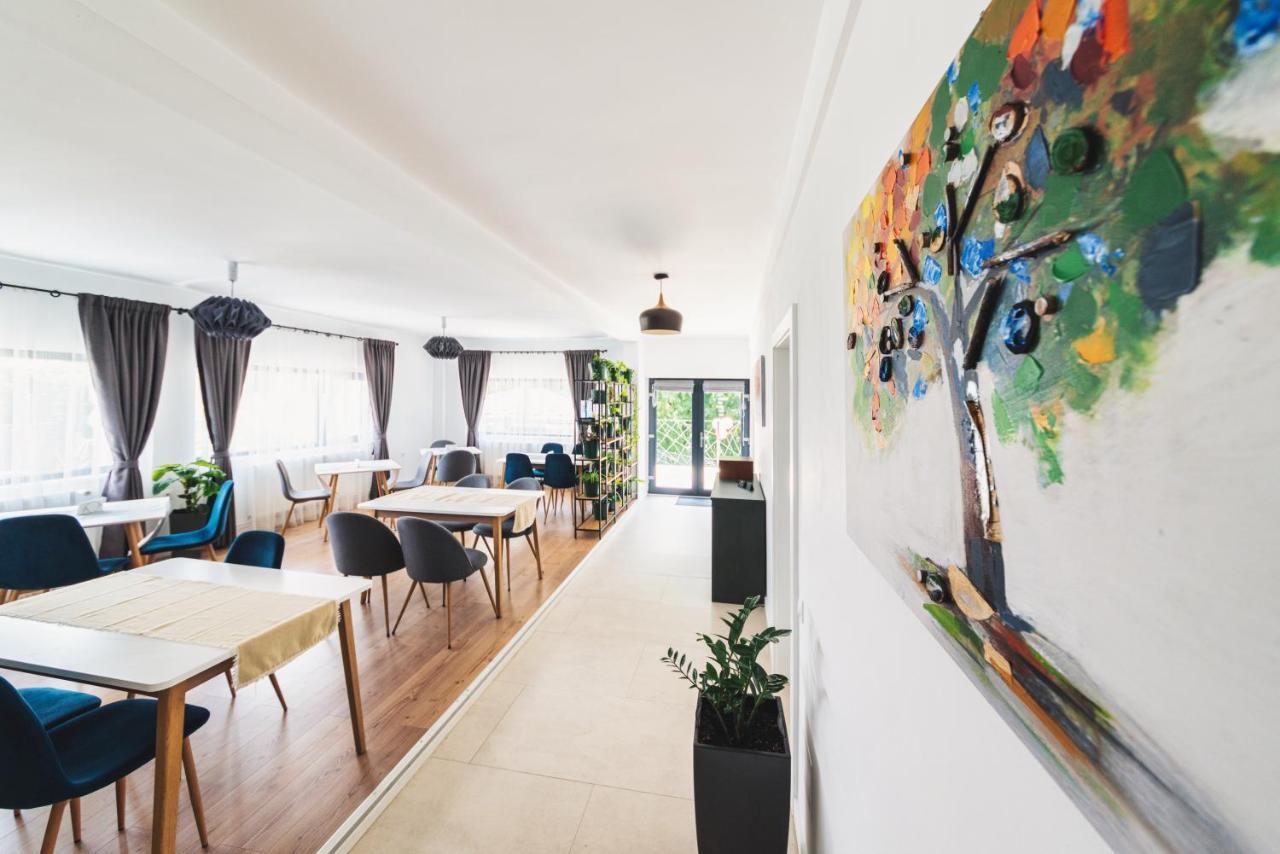Mira By Atra Bed & Breakfast Tesila Bagian luar foto